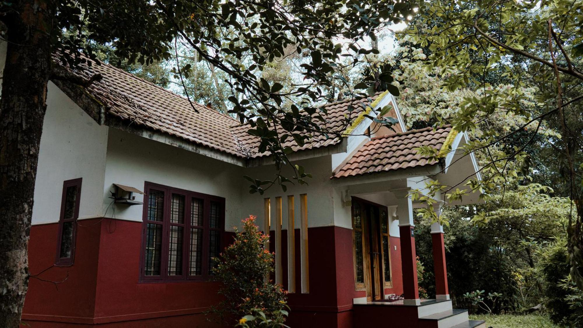 Vythiri Holiday Resort, Wayanad Zewnętrze zdjęcie